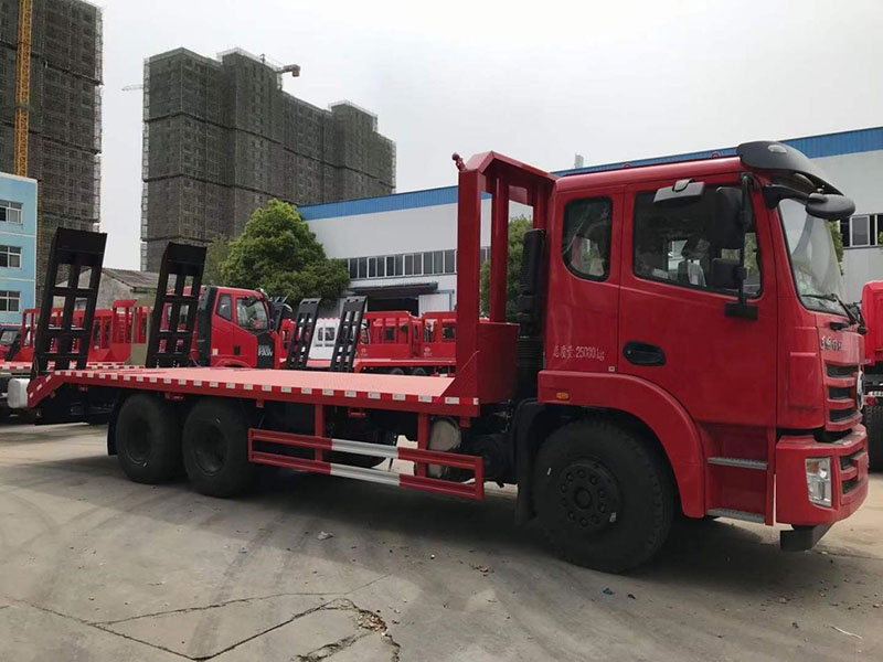 國六東風錦程後八輪平闆運輸車